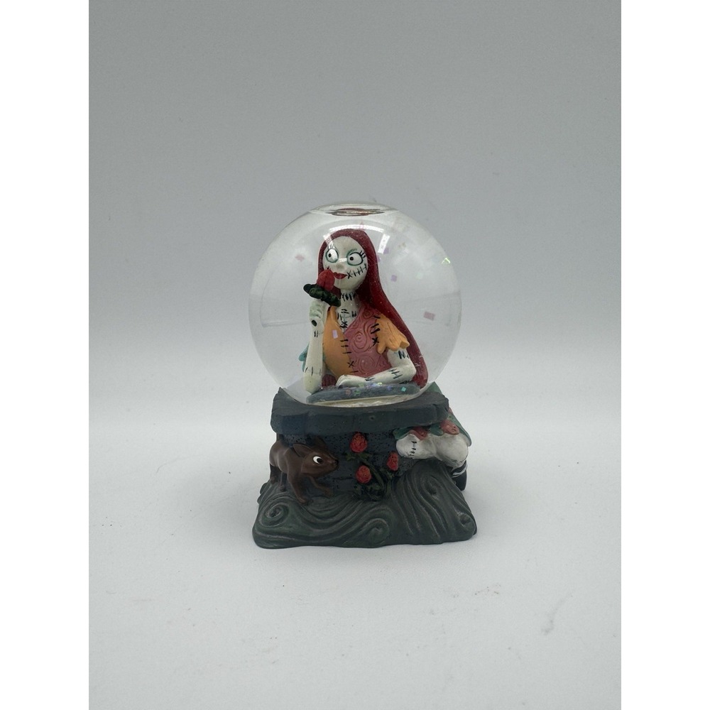 Disney Nightmare Before Christmas Sally Roses Halloween 2.5"‎ Mini Snow Globe